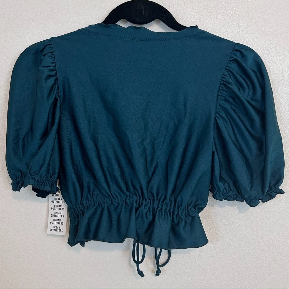 Urban Outfitters - Dark green tie front crop top - Picture 2 of 2